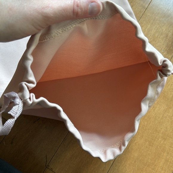 NWOT Stuart Weitzman Dust Cover in Blush Pink - Picture 4 of 4